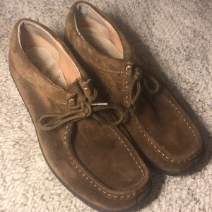 Softspots brown suede loafers sz 7.5